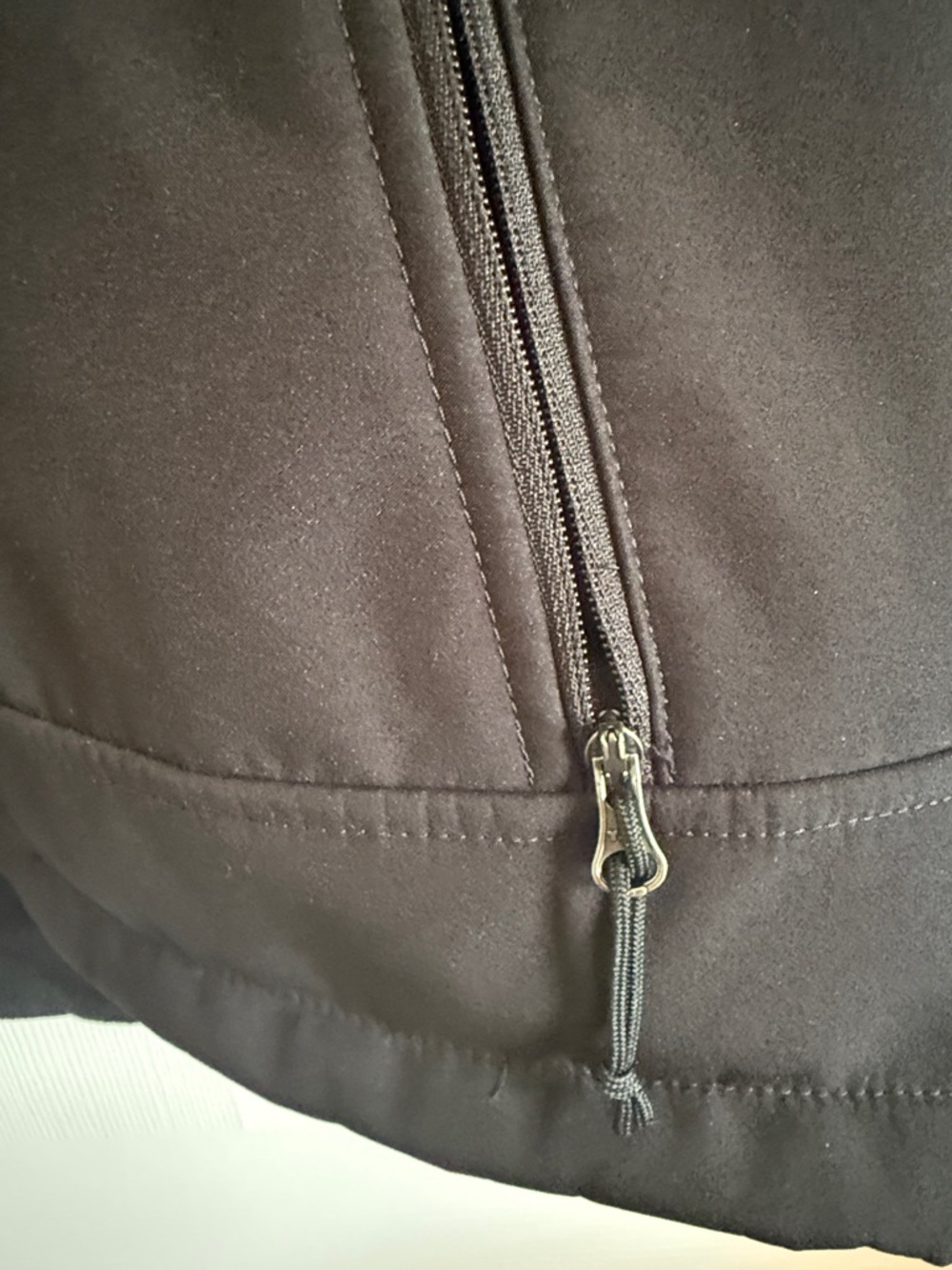 The North Face Women's Black Hooded Softshell Jacket - Picture 3 of 7